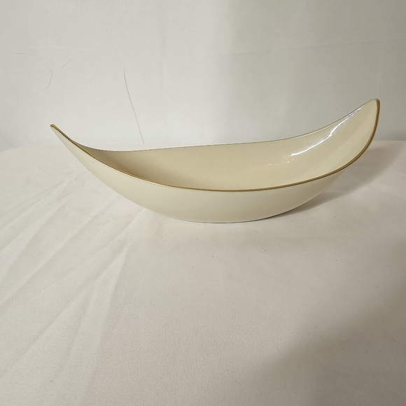Vtg Lenox Ivory Porcelain Bowl With 24K Gold Trim Boat-Shaped Serving Dish - USA - Picture 4 of 8